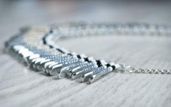 DIY hand made safety pins necklace